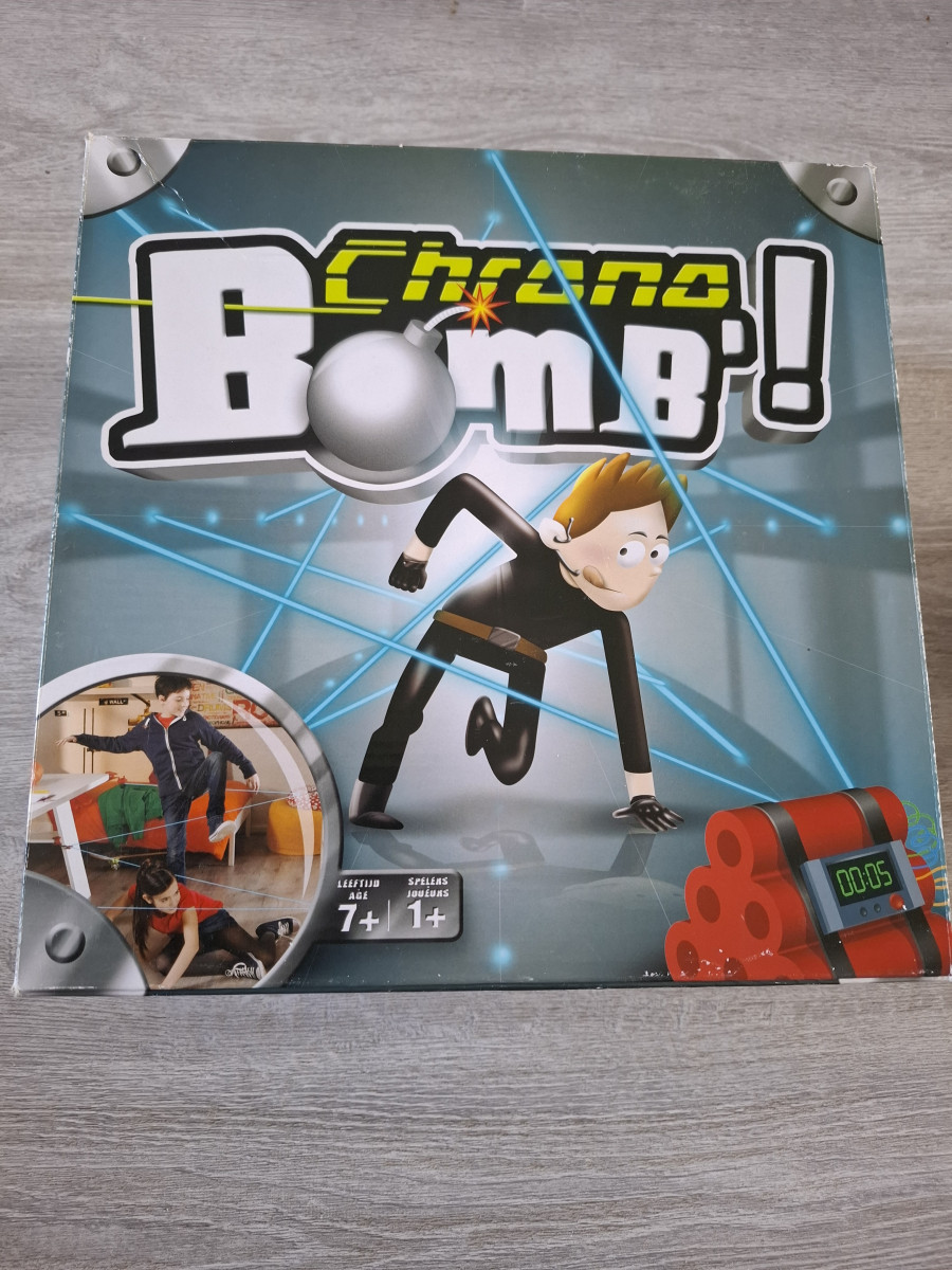 Illustration de Jeux de société  8€ pièce où les deux pour 15€ 