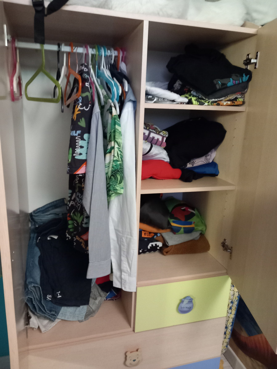 Illustration de VENDUE Chambre enfant Winnie l'ourson VENDUE 